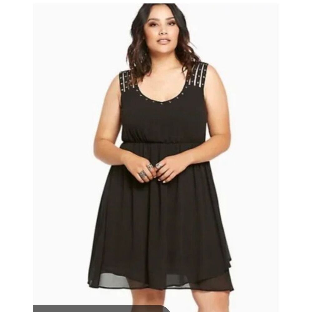 Torrid hilo chiffon strappy halter dress